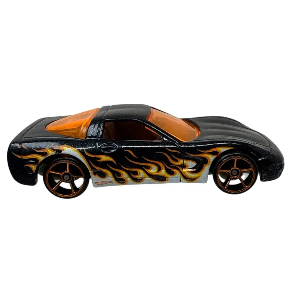 2012‎ Hot Wheels Heat Fleet 1997 Chevy Corvette C5 Black w/Orange Flames